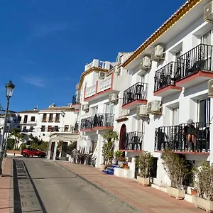 Balcon De Apartment
