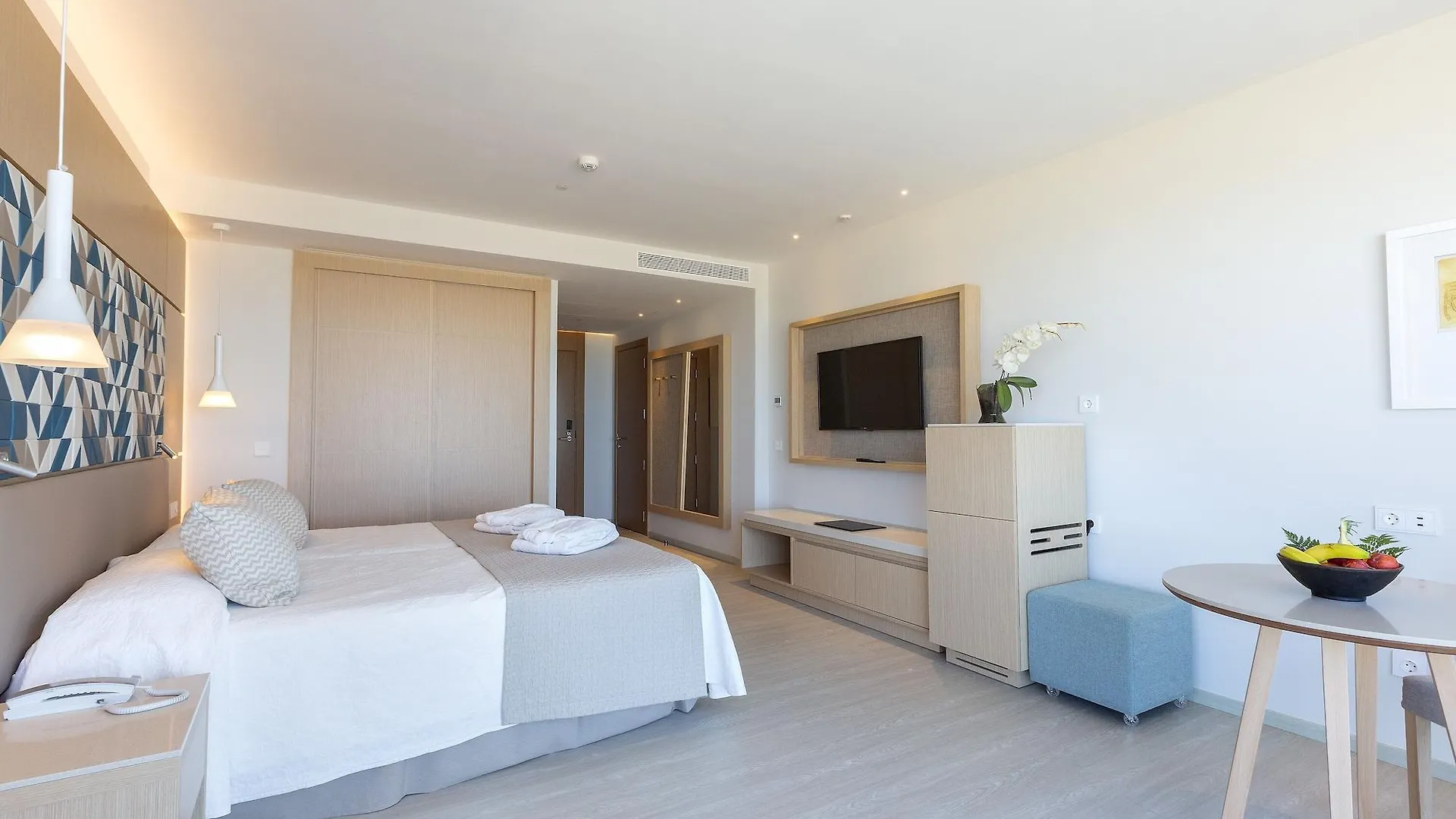 Hipotels Barrosa Park (Adults Only) Chiclana de la Frontera Spain